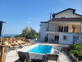 Apartments Chiara mit Meerblick und Pool